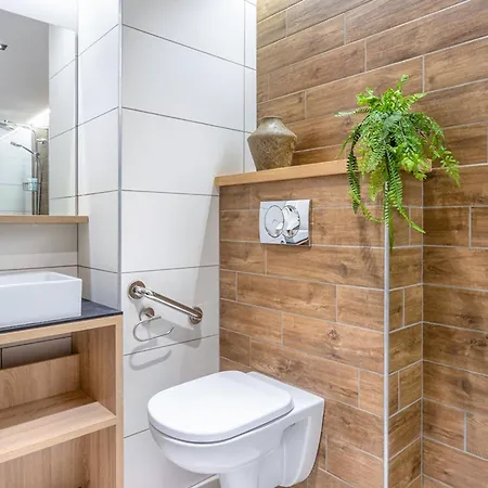 4 Pieces Aux Saisies Avec Spa, Parking, Accessible Pmr - Fr-1-810-4 * Les Saisies