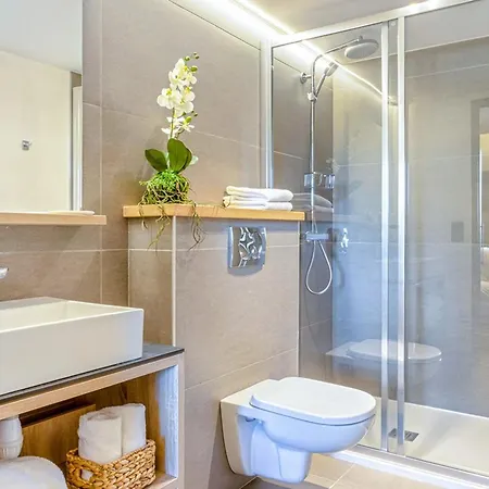 Apartment 4 Pieces Aux Saisies Avec Spa, Parking, Accessible Pmr - Fr-1-810-4